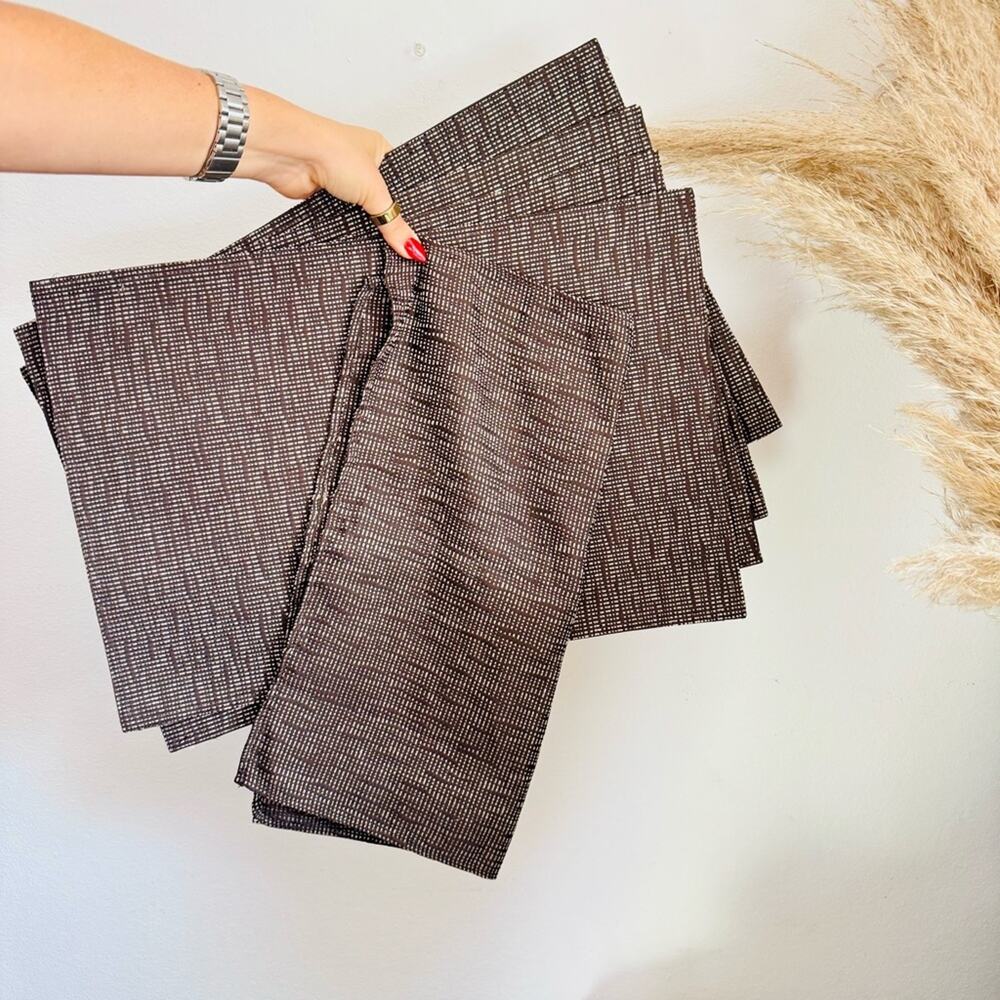 NEW VINTAGE CALVIN Chocolate Brown Tan Cream Stripe Print Placemat Napkin Set